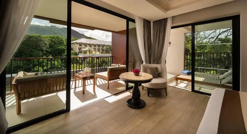山の見えるスイートデラックスルーム, Avista Grande Phuket Karon   Mgallery