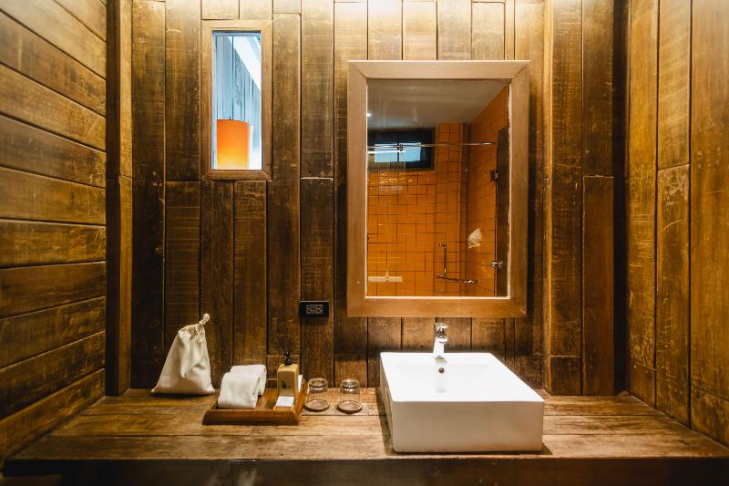 디럭스 룸 바다 전망, Baan Ploy Sea