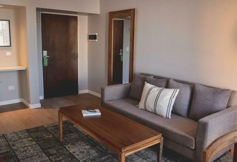 エクゼクティブスイート, Cyan Soho Neuquen