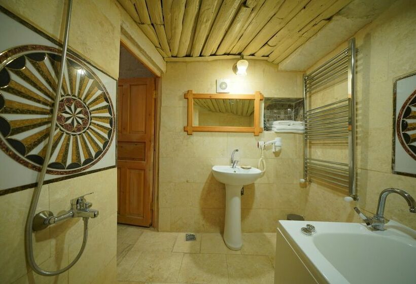 Номер Стандарт, Fosil Cave