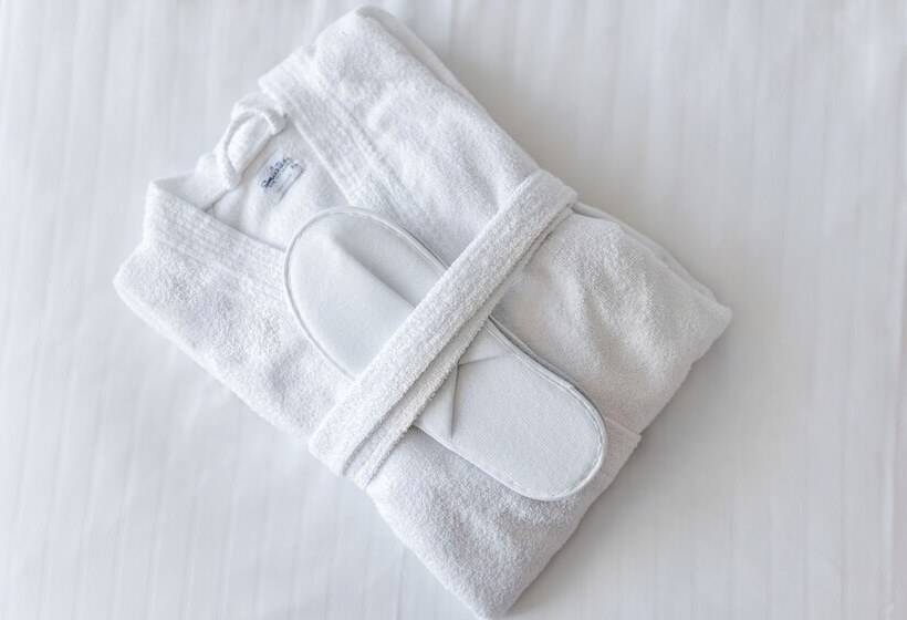 سوئیت با بالکن, Metropol Spa