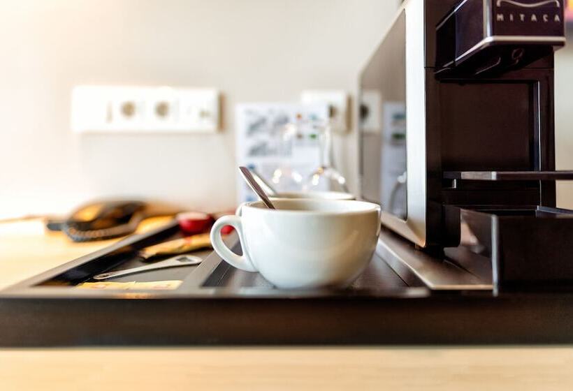 سوئیت با بالکن, Metropol Spa