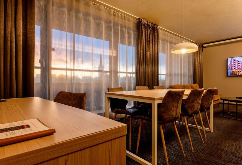 سوئیت با بالکن, Metropol Spa