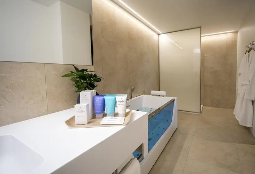 سوییت جونیور, Metropol Spa