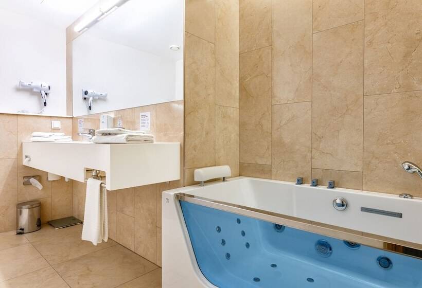 سوییت جونیور, Metropol Spa