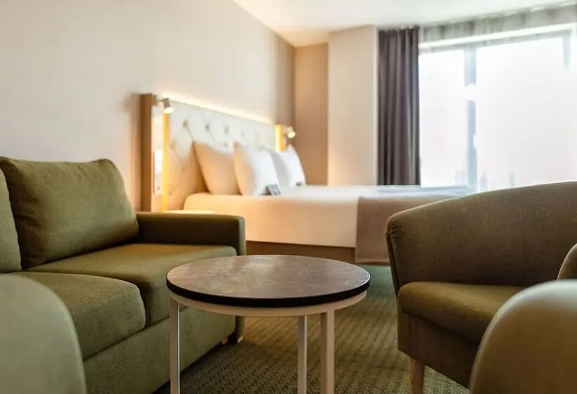 سوییت جونیور, Metropol Spa