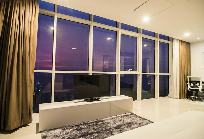 Апартаменты 4 Спальни, Platinum One Suites