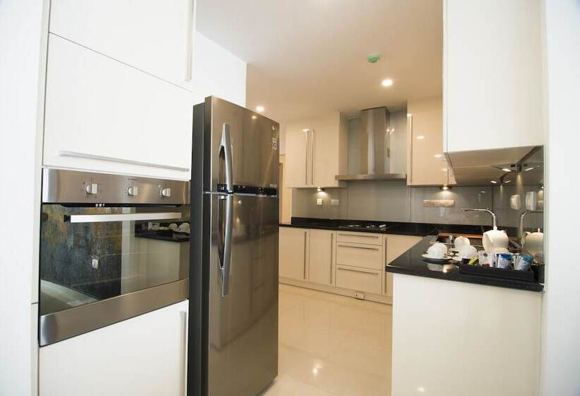 Апартаменты Superior 3 Спальни, Platinum One Suites