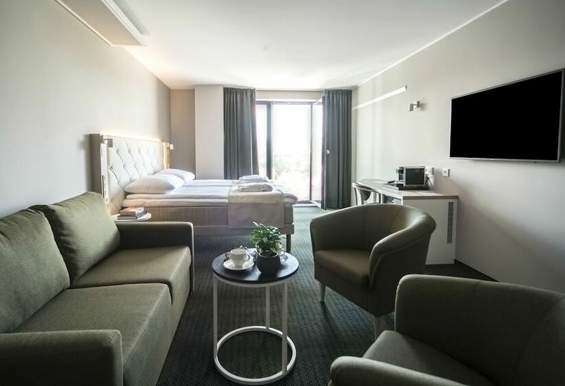 سوییت جونیور, Metropol Spa