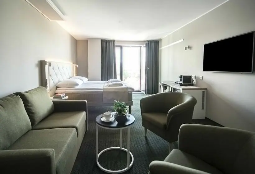 سوییت جونیور, Metropol Spa