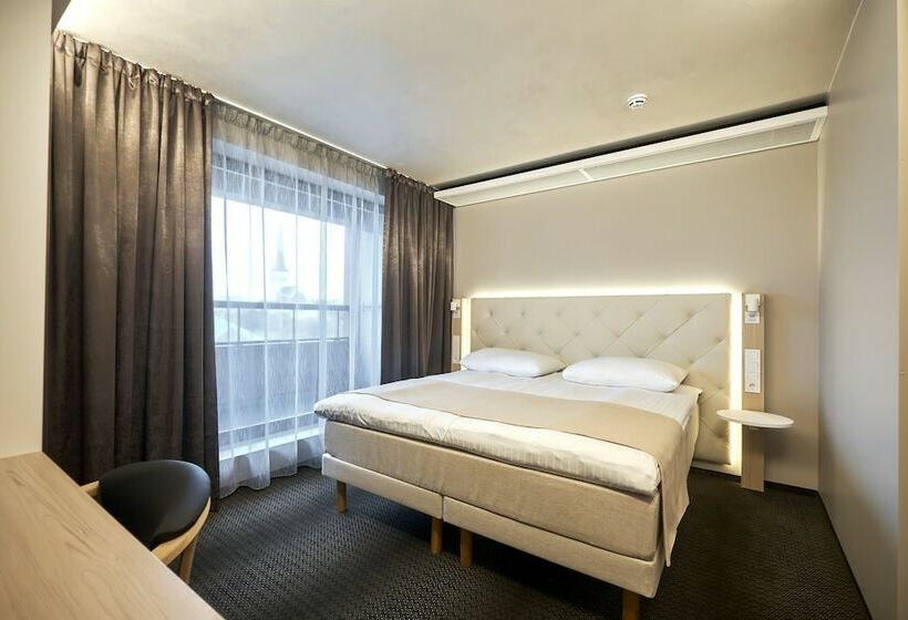 سوئیت با بالکن, Metropol Spa