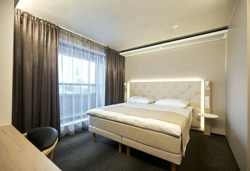 سوئیت با بالکن, Metropol Spa