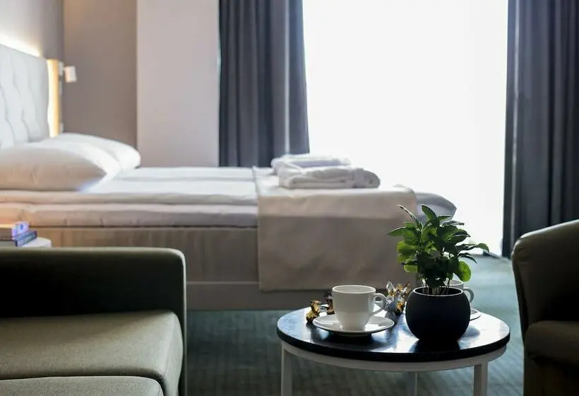 سوییت جونیور, Metropol Spa