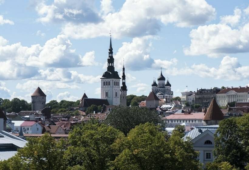 سوئیت با بالکن, Metropol Spa