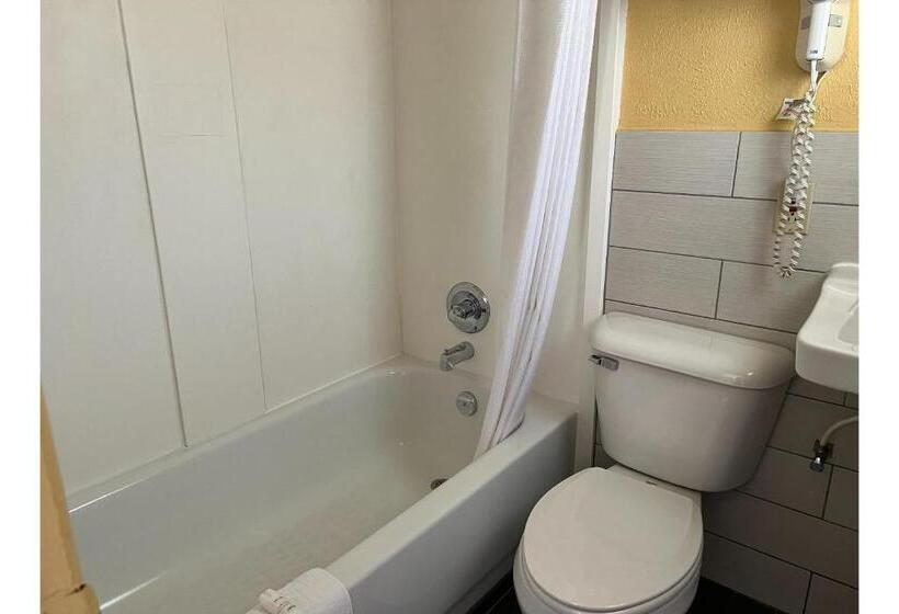 غرفة قياسية, Budget Inn Motel Perrysburg Oh