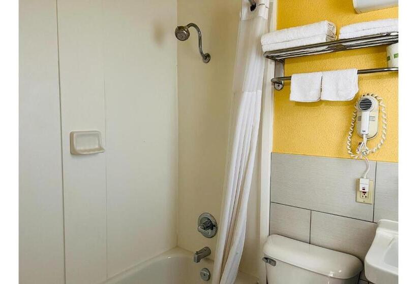 غرفة قياسية سرير كينج, Budget Inn Motel Perrysburg Oh