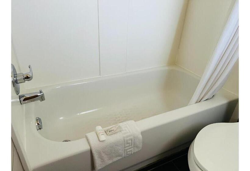 غرفة سوبيريور سرير كينج, Budget Inn Motel Perrysburg Oh