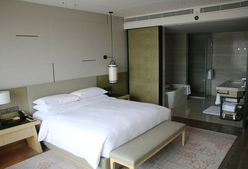 اتاق اجرایی, Shanghai Marriott Hotel Kangqiao