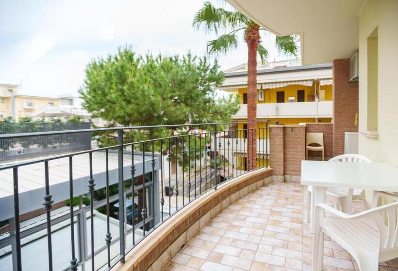 带2个卧室的公寓, Astor