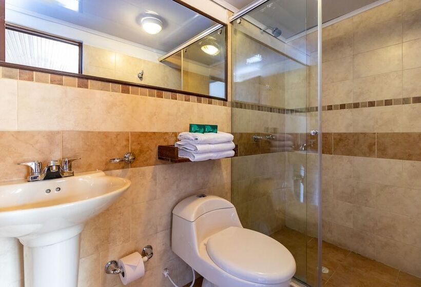 اتاق استاندارد سه نفره, Ayenda 1087 La Estacion