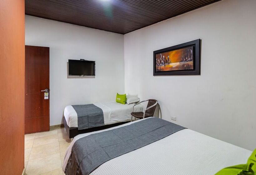 标准三人间, Ayenda 1087 La Estacion