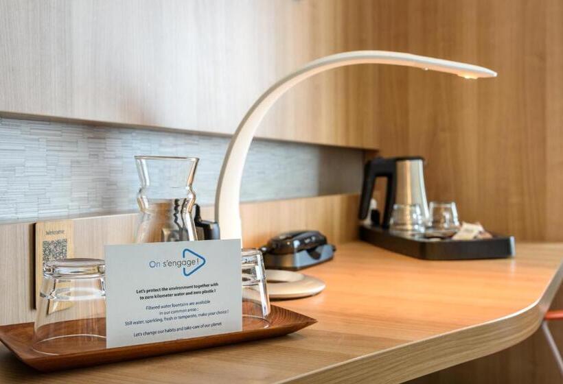 Номер Комфорт, Best Western Plus Ajaccio Amiraute