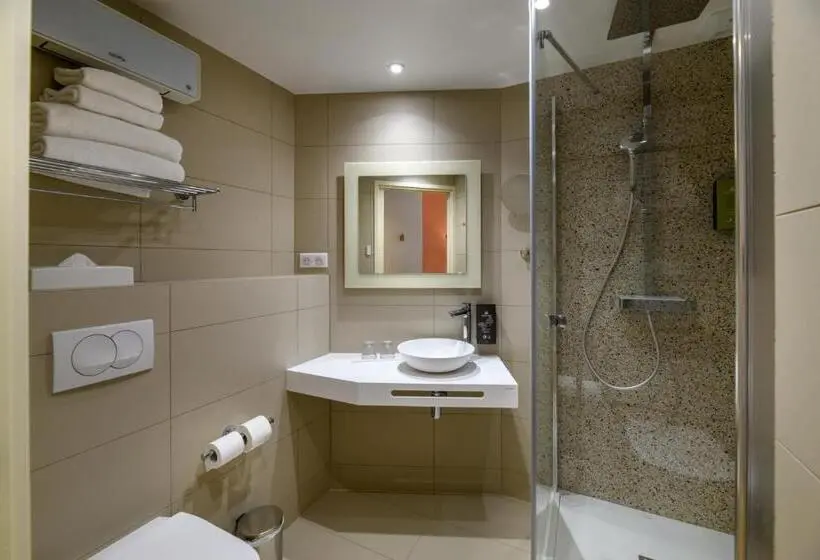 2 Bedroom Suite with Terrace, Best Western Plus Ajaccio Amiraute