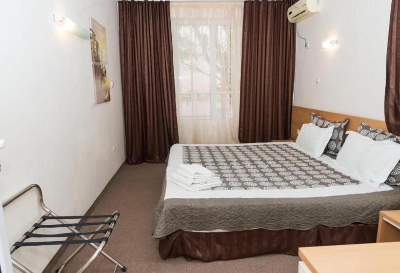 带1个卧室的带阳台的公寓, Central