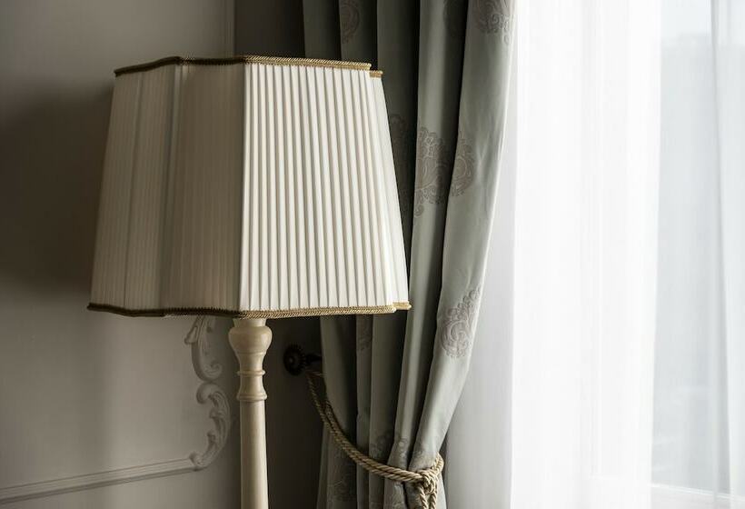 اتاق اجرایی, Domus Zamittello