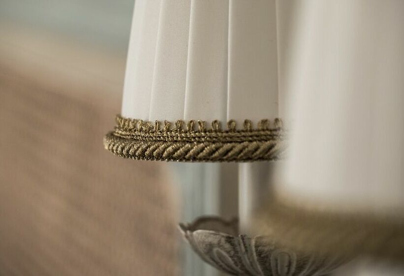 اتاق اجرایی, Domus Zamittello