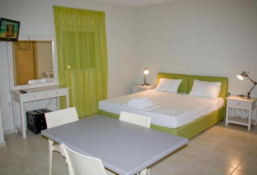 إستوديو قياسى, Fournia Village