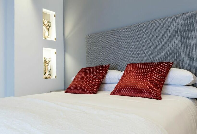 디럭스 룸, Gloria De Sant Jaume