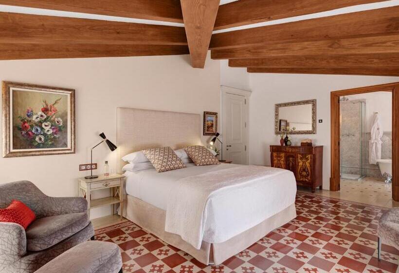 수피리어 주니어 스위트, Gloria De Sant Jaume