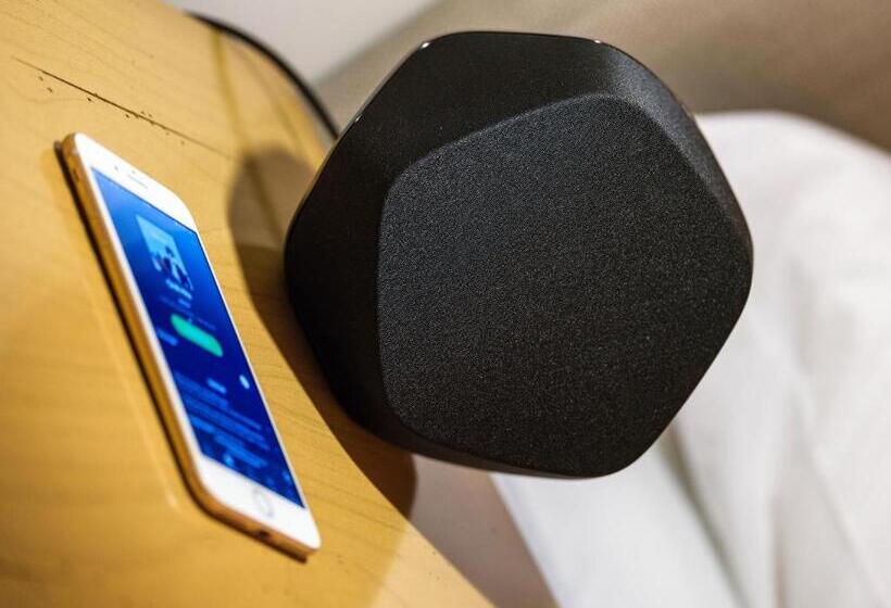 스탠다드 룸, Gloria De Sant Jaume