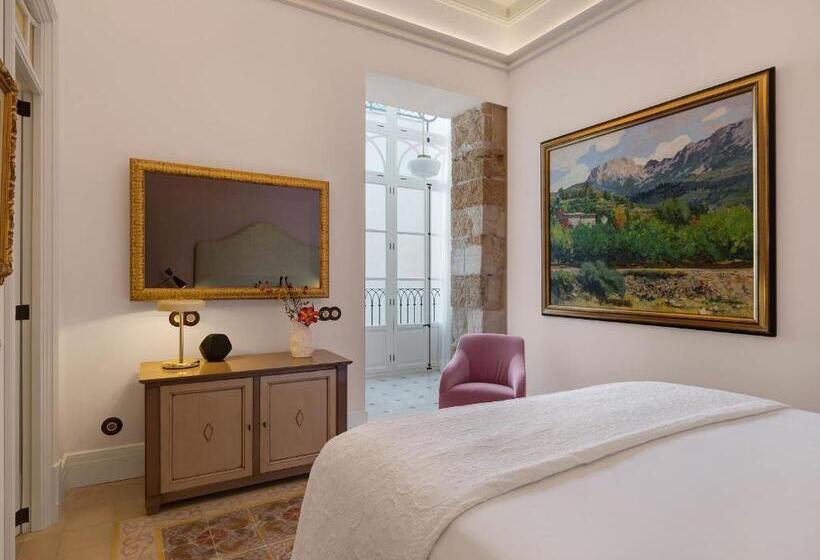 스탠다드 룸, Gloria De Sant Jaume