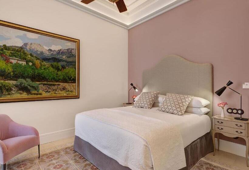 스탠다드 룸, Gloria De Sant Jaume