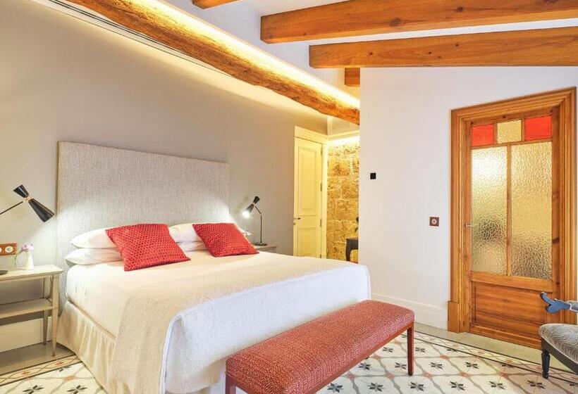 디럭스 룸, Gloria De Sant Jaume