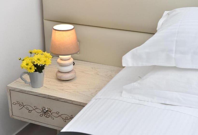 Номер Deluxe Вид на Море Боковой, Mersina Exclusive