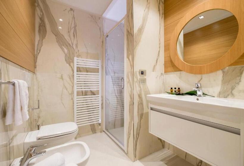 Апартаменты Комфорт 1 Спальня, Metropol Ceccarini Suite Luxury Apartments