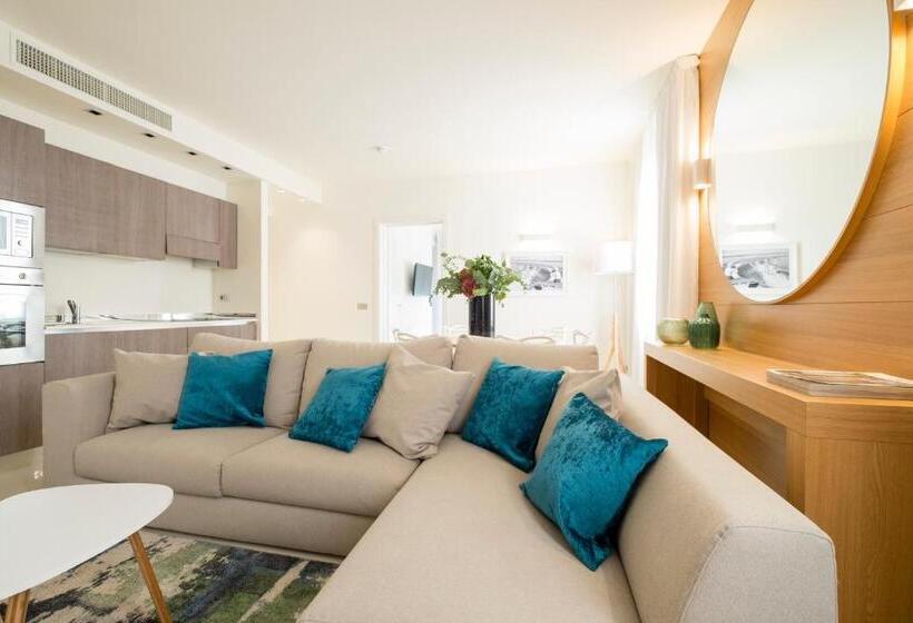 带3个卧室的公寓, Metropol Ceccarini Suite Luxury Apartments