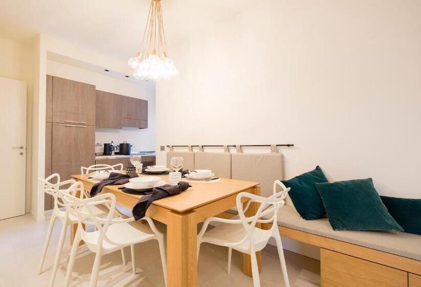 آپارتمان پرستیژ 1 خوابه, Metropol Ceccarini Suite   Luxury Apartments