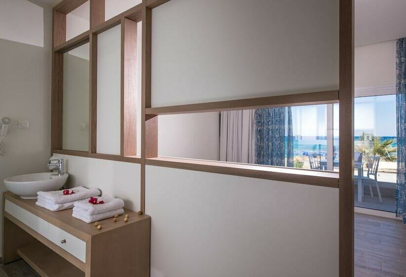 ジュニアスイート, Paralos Lifestyle Beach Adults Only