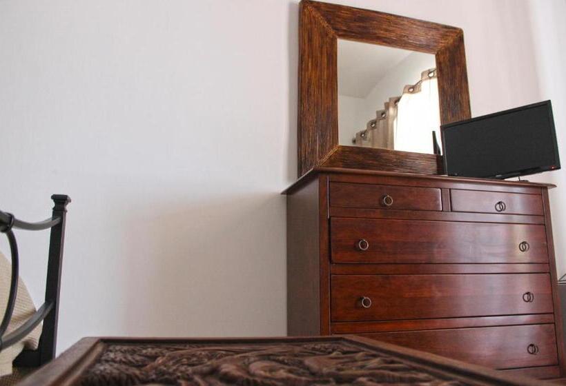 带海景的高档三人间, Ristorante O Palmo Inn