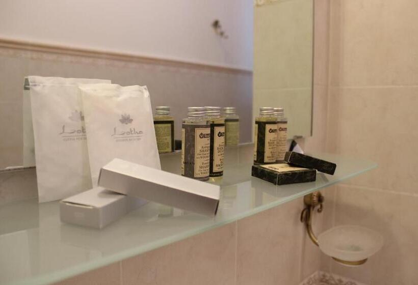 带海景的高档三人间, Ristorante O Palmo Inn