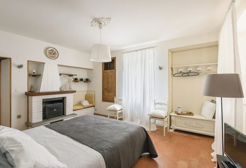 דירת חדר, Un Petit Paradis