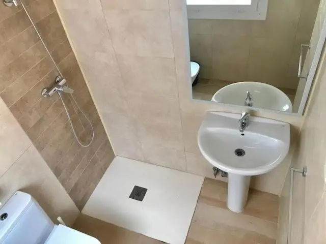 Standard Kolmen Hengen Huone, Hostal Casa Torrent