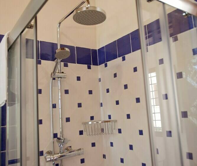 غرفة سوبيريور, Casa De La Campana