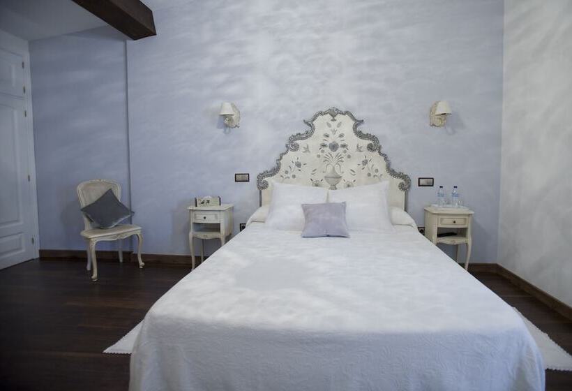 غرفة سوبيريور, Casa De La Campana