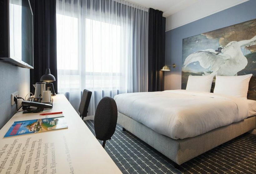 Standard Single Room, Corendon Village Amsterdam