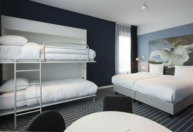 スタンダード4人部屋, Corendon Village Amsterdam